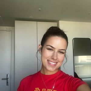 Meet your Posher, Addison